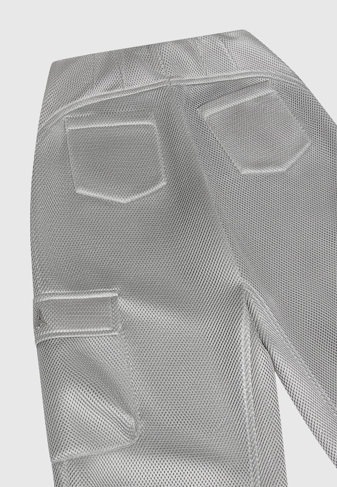 mesh-cargo-pants-silver