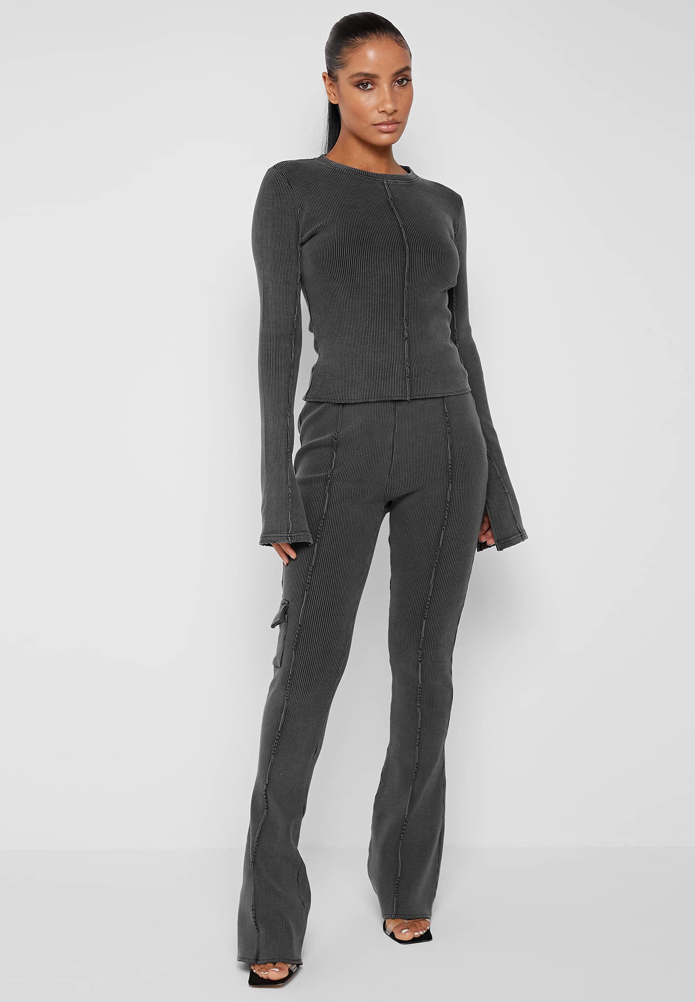 MANIERE DE VOIR Women's LS Black Wired Pads Built Bra Corrugated Bodysuit  Sz 6