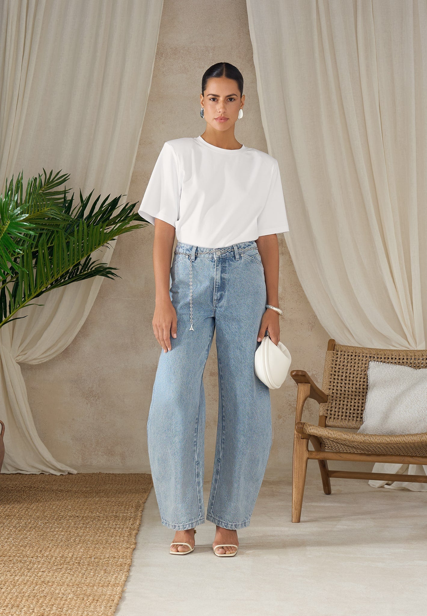 mia-wide-shoulder-bodysuit-t-shirt-white