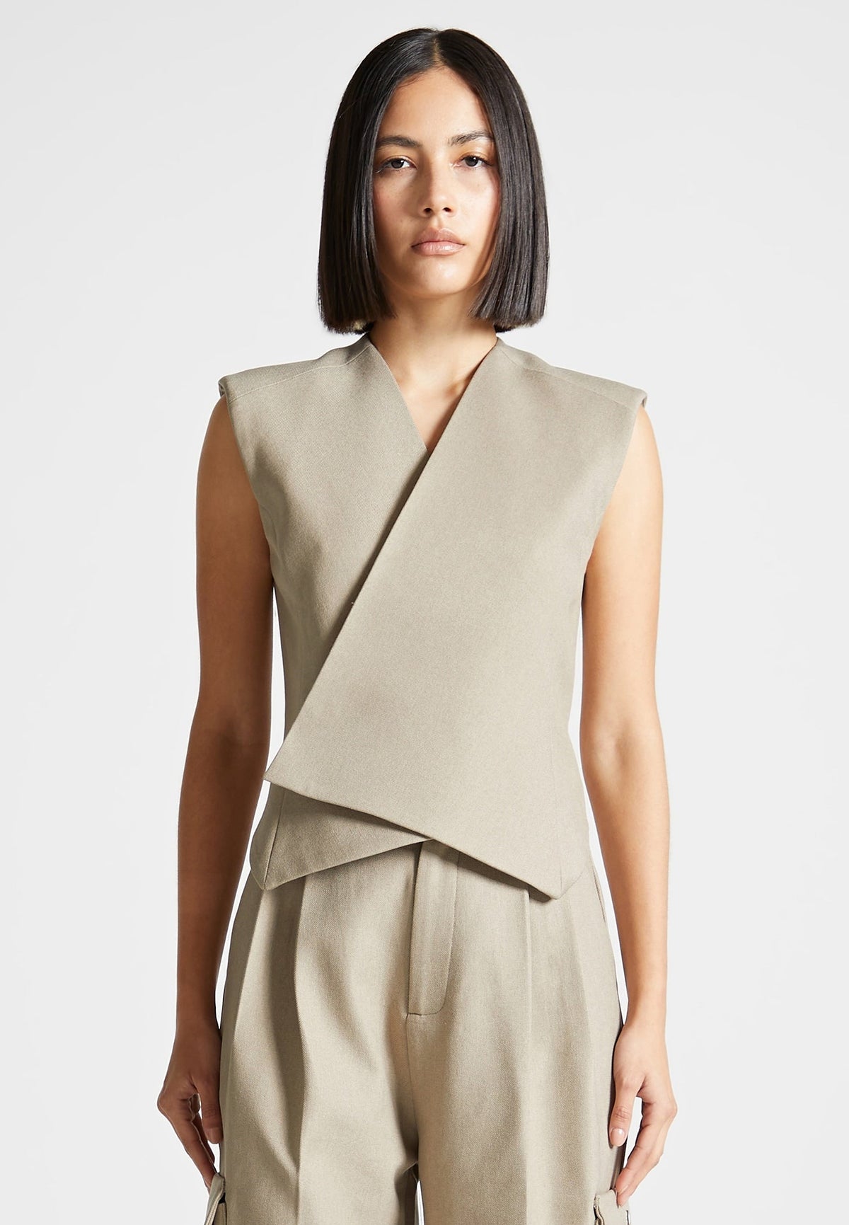 Laurence - Tailored Wrap Suit Vest - Beige
