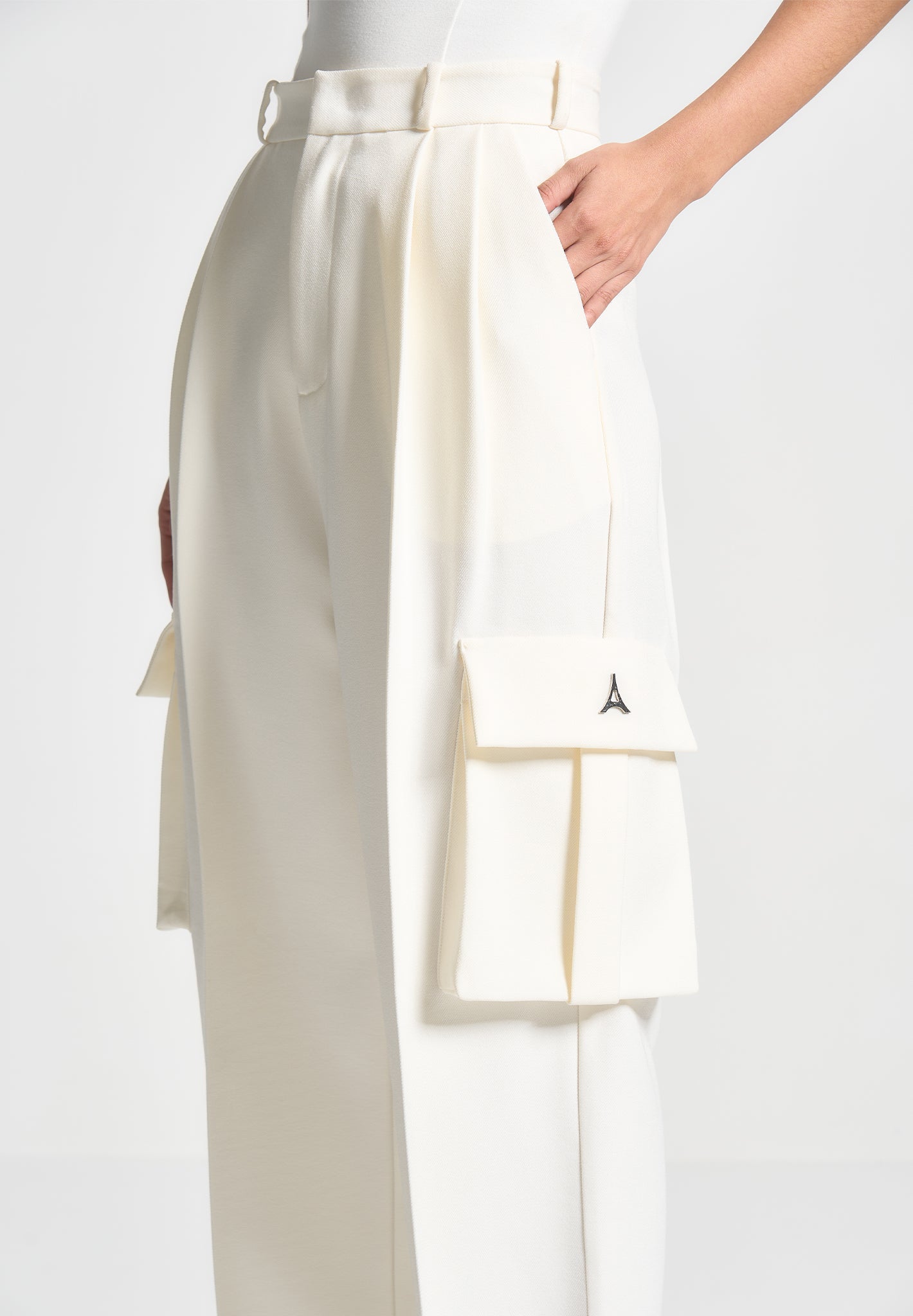 danielle-tailored-pleated-cargo-trousers-off-white