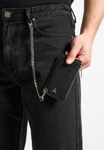 card-holder-with-chain