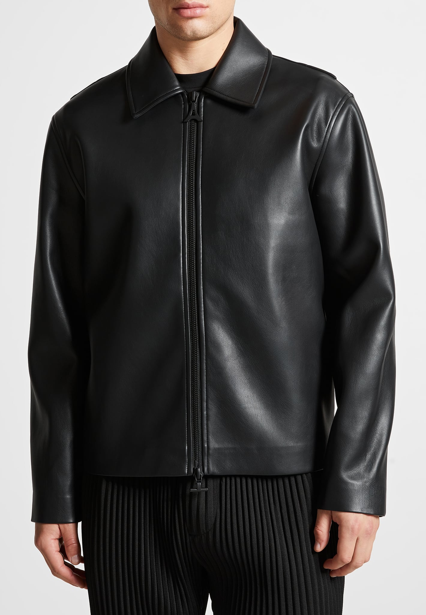 https://us.manieredevoir.com/cdn/shop/files/Vegan-Leather-Minimal-Boxy-Jacket-Black4.jpg?v=1771250139