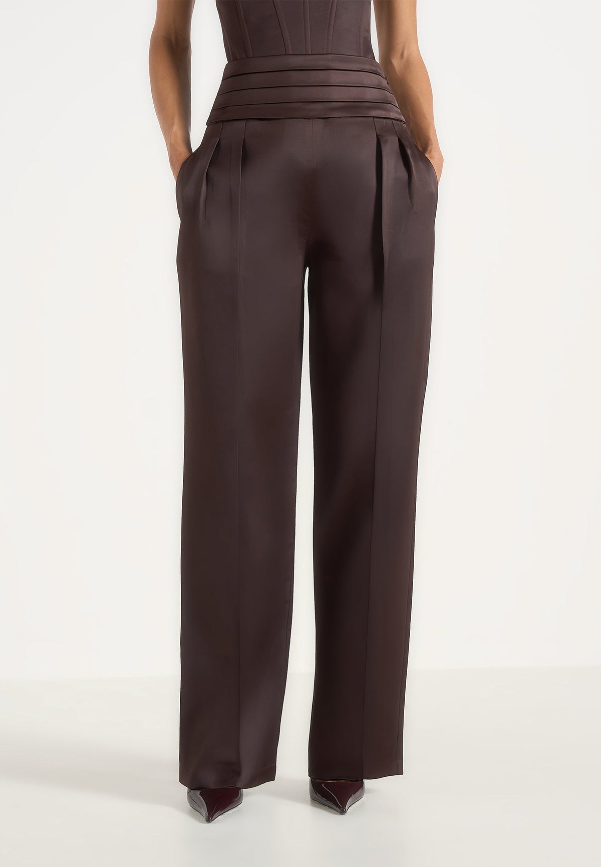 Fallon - Pleated Waistband Straight Leg Pants - Brown
