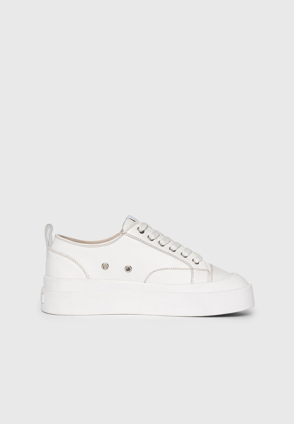womens-vienna-leather-contrast-stitch-sneaker-white