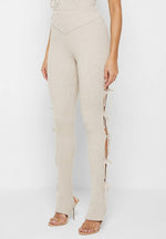 knitted-lace-up-leggings-with-stirrups-beige