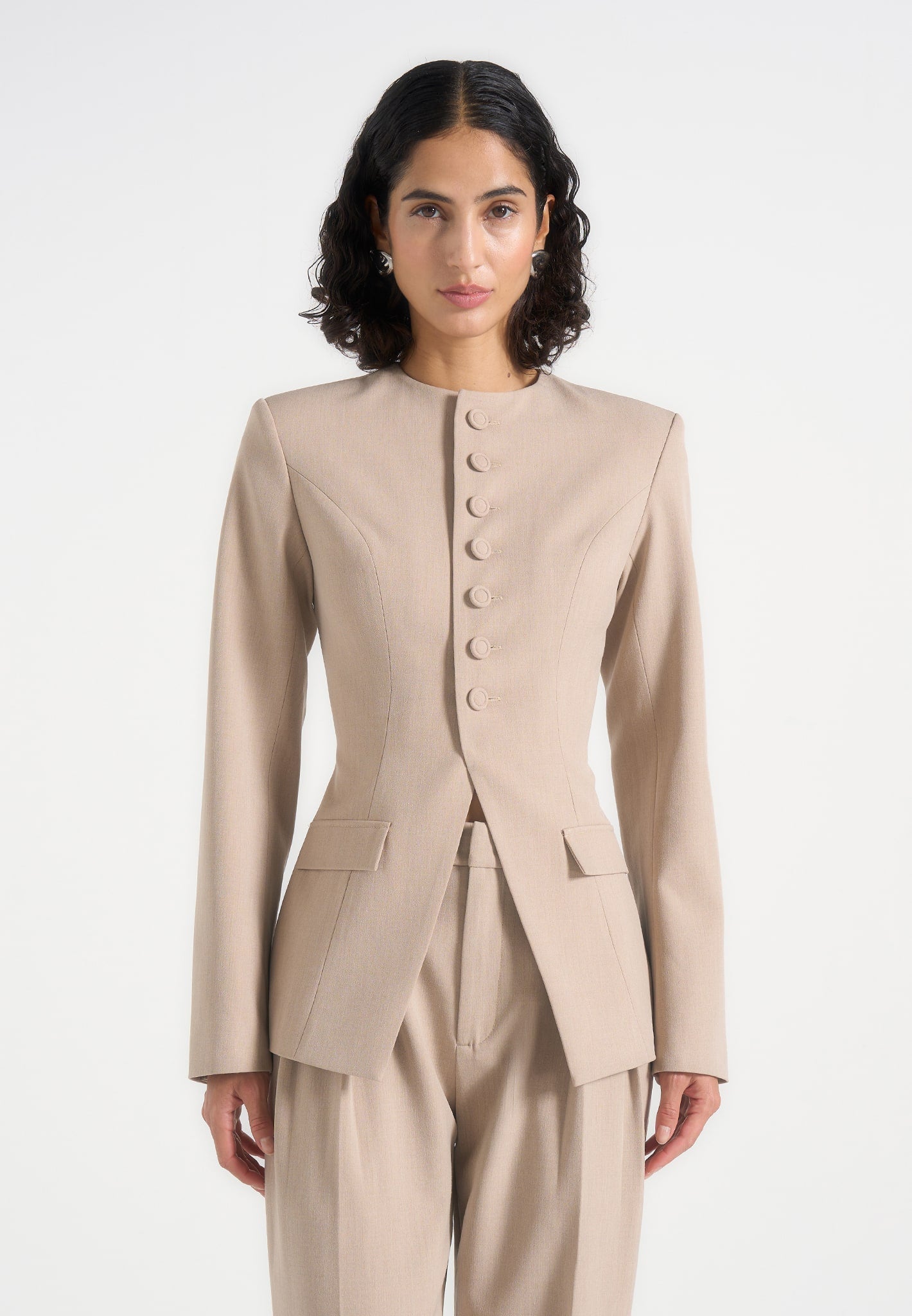harper-tailored-cinch-blazer-with-detachable-collar-beige