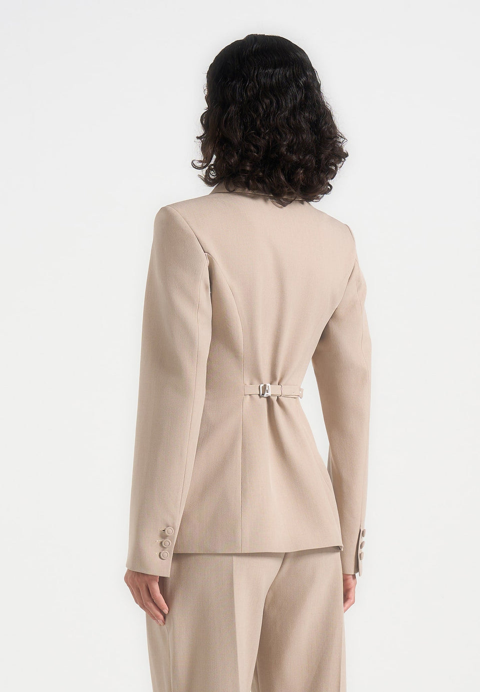 harper-tailored-cinch-blazer-with-detachable-collar-beige