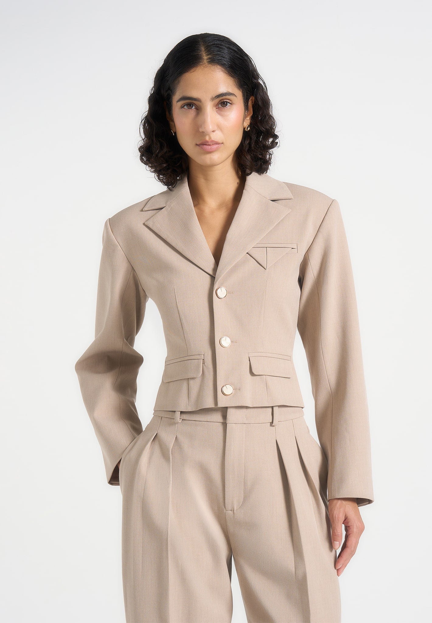 prisca-tailored-cropped-blazer-beige