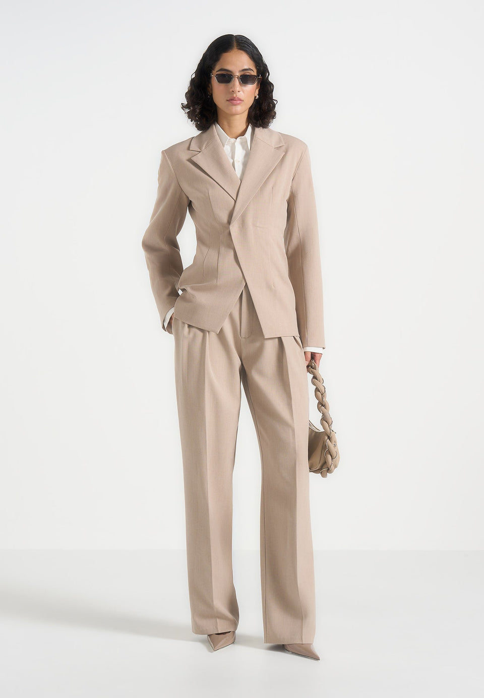 beatrice-tailored-cinched-blazer-beige