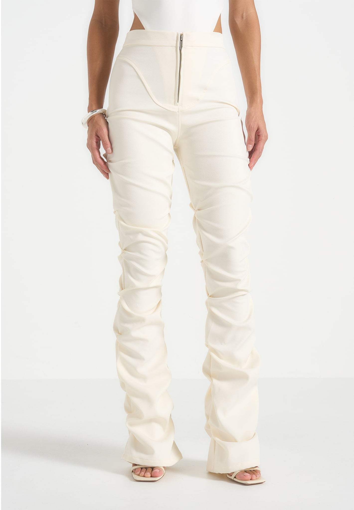 caroline-tacked-twill-fit-and-flare-trousers-white