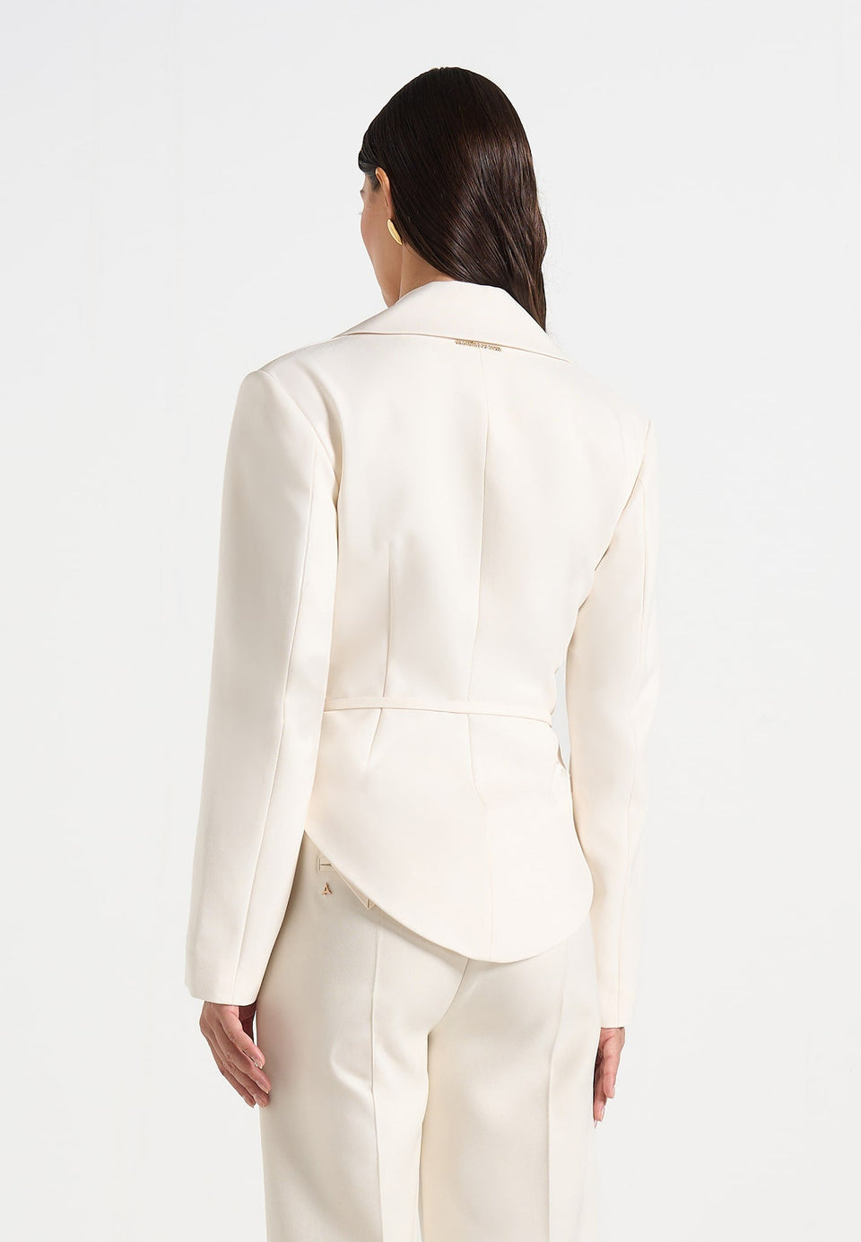 yuna-plunge-tailored-blazer-with-belt-off-white