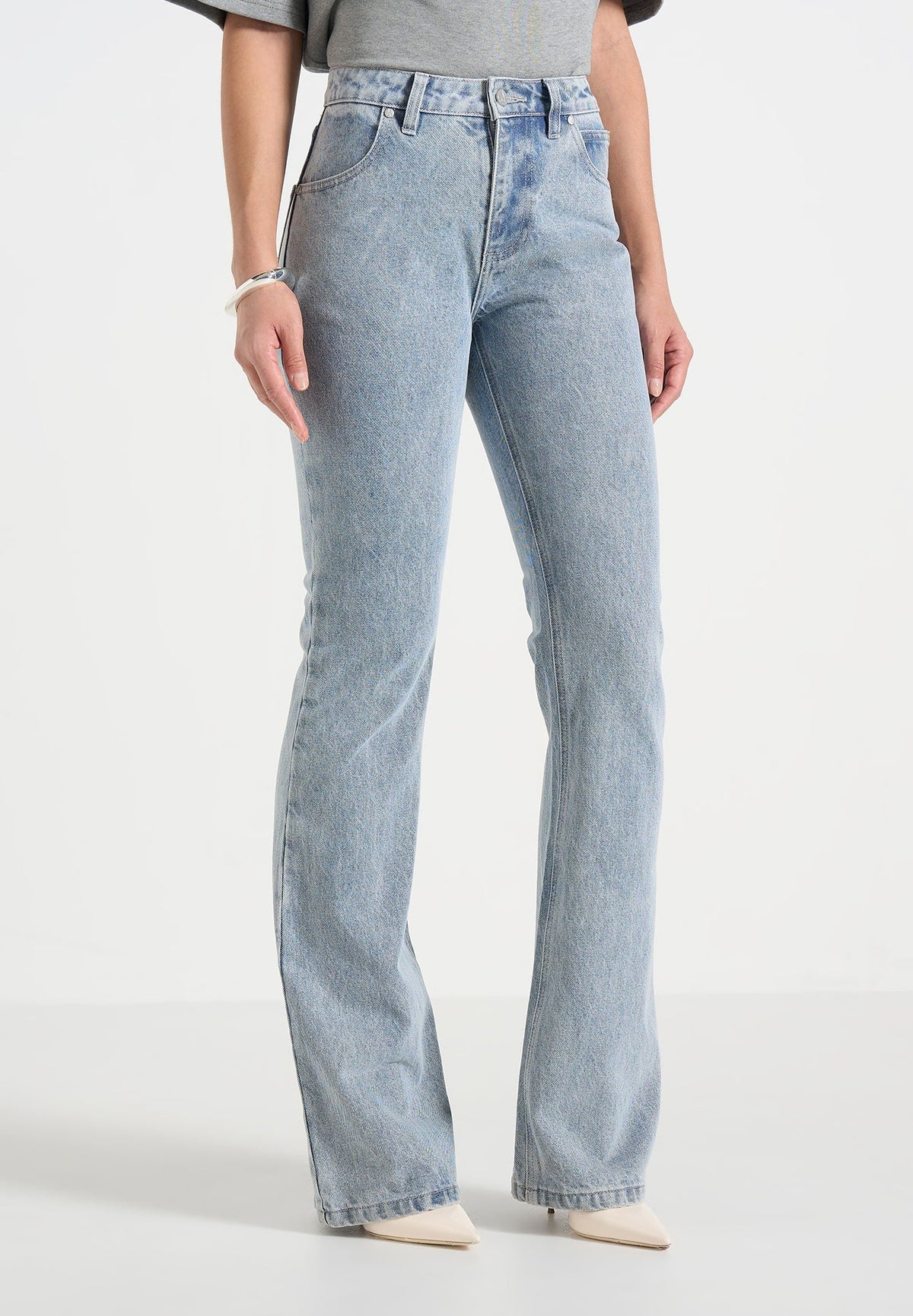 Abbie - Stacked Fit And Flare Jean - Mid Blue