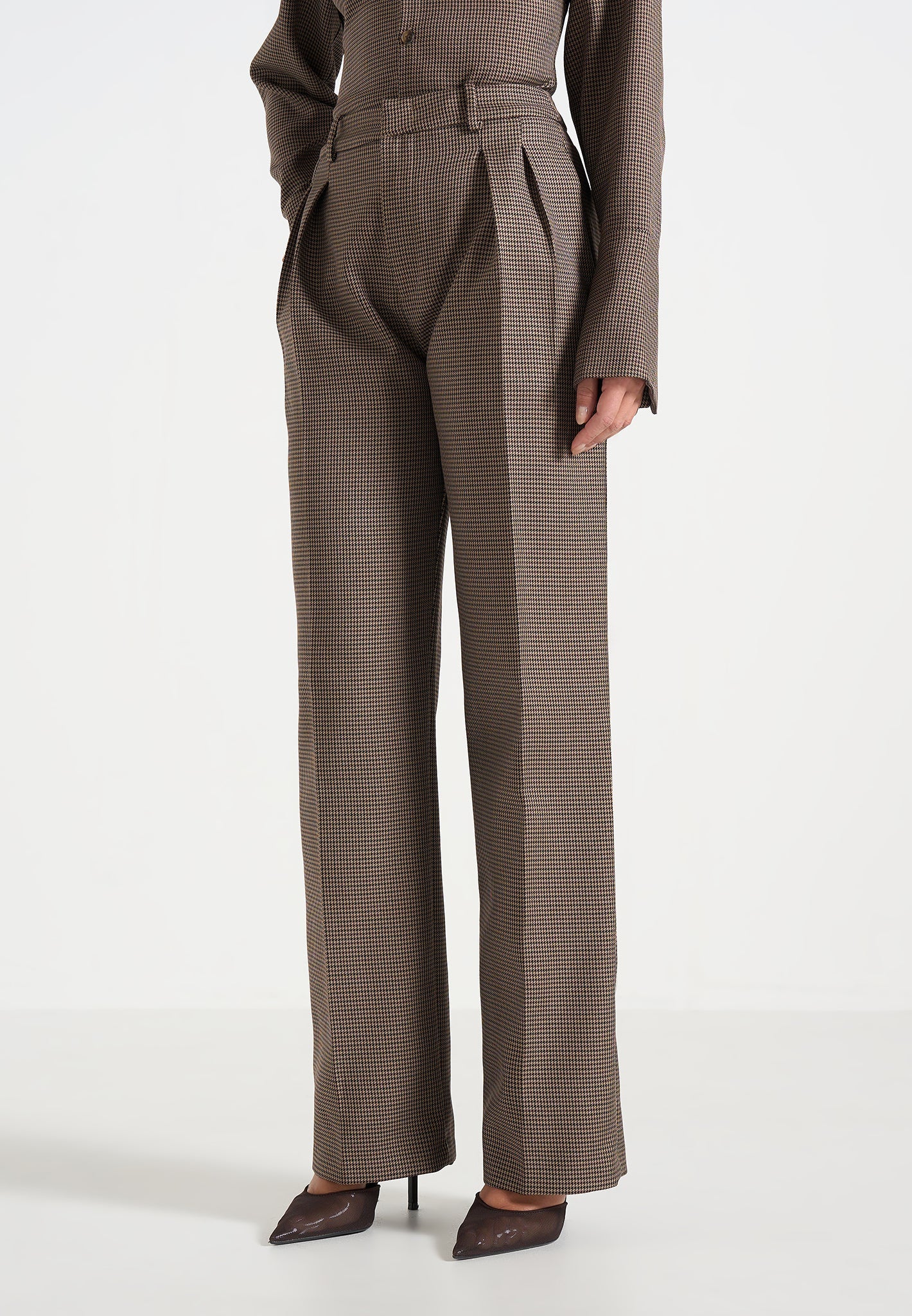 julie-houndstooth-twin-pleat-trousers-brown