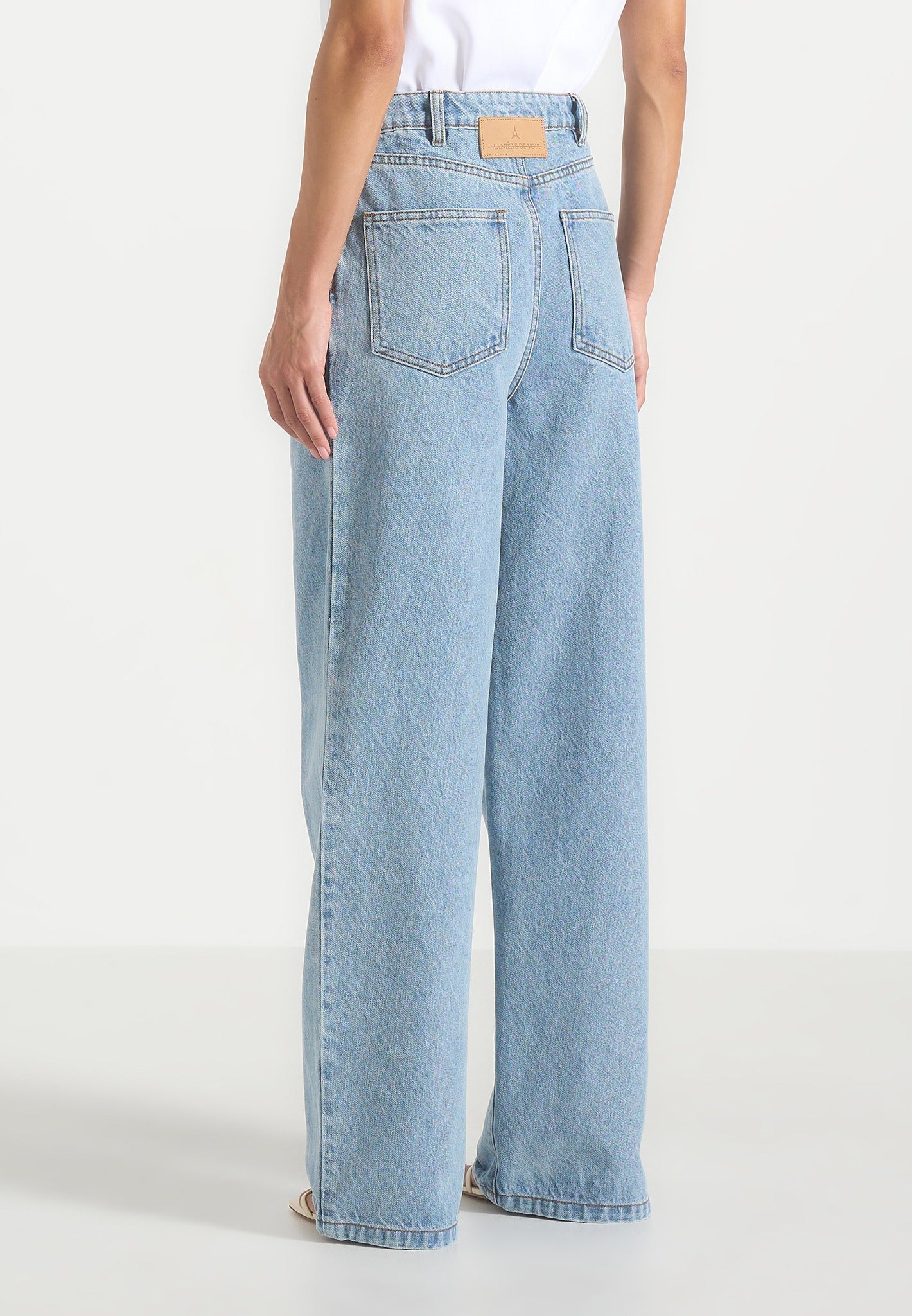 twin-pleat-denim-jeans-mid-wash