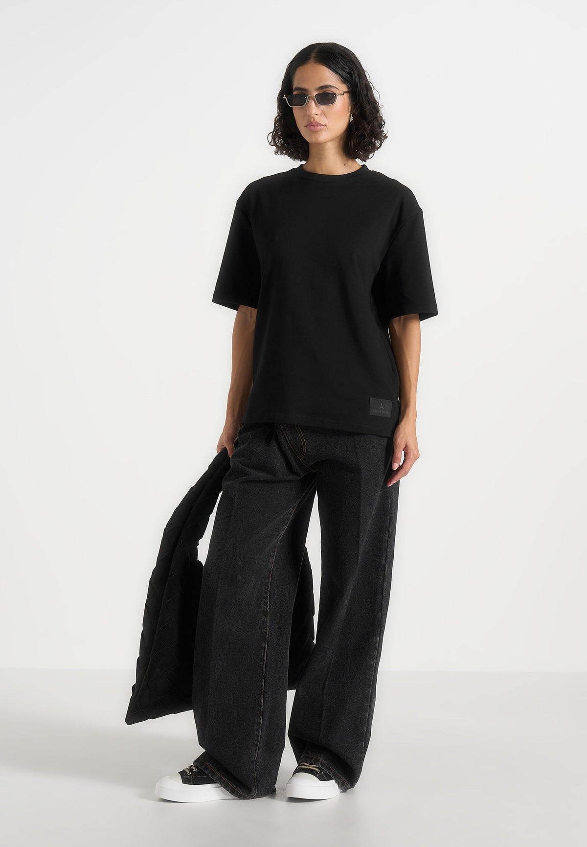ts007-unisex-relaxed-fit-cotton-t-shirt-black