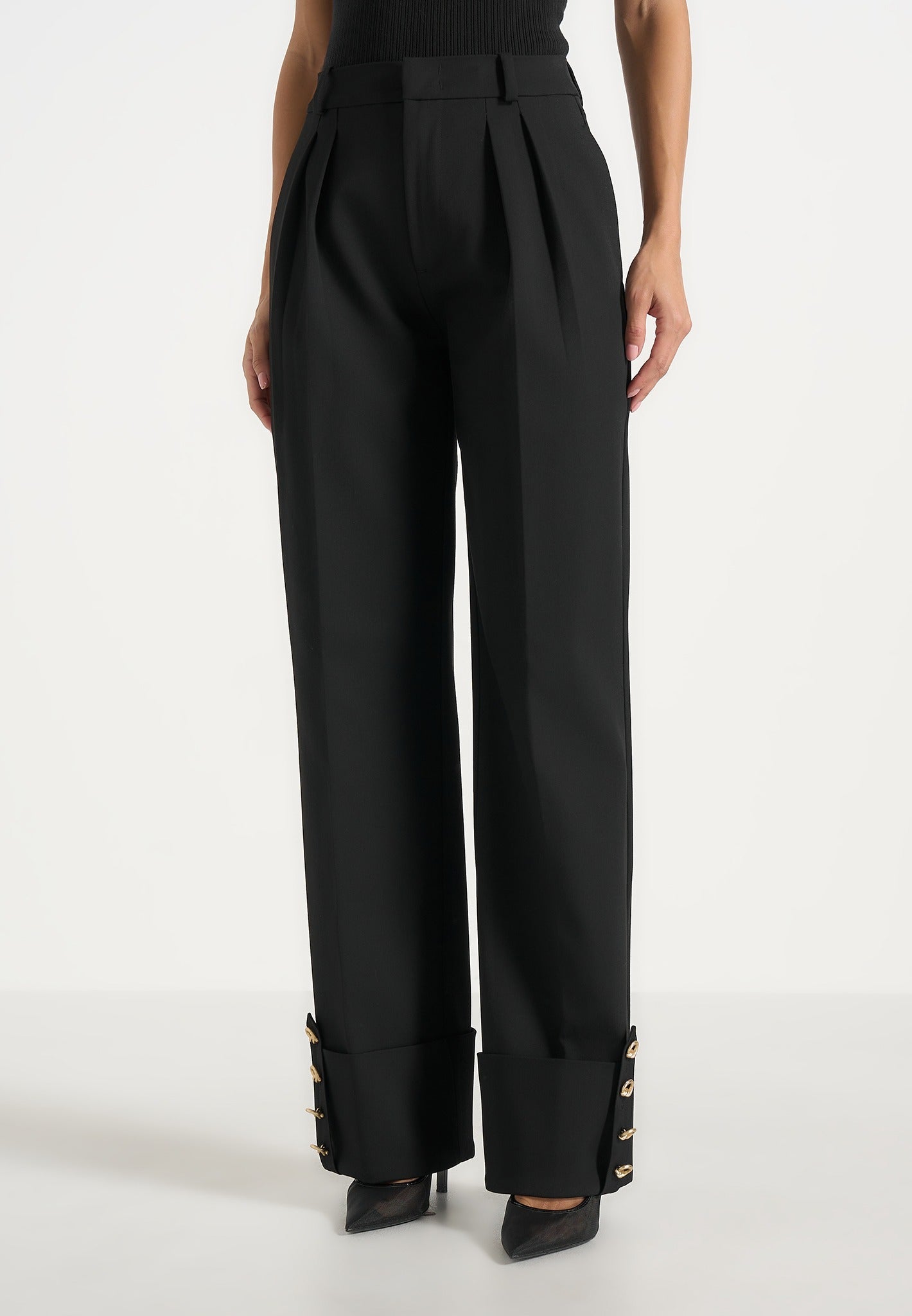 Darlene - Turn Up Detail Tailored Twin Pleat Pants - Black 