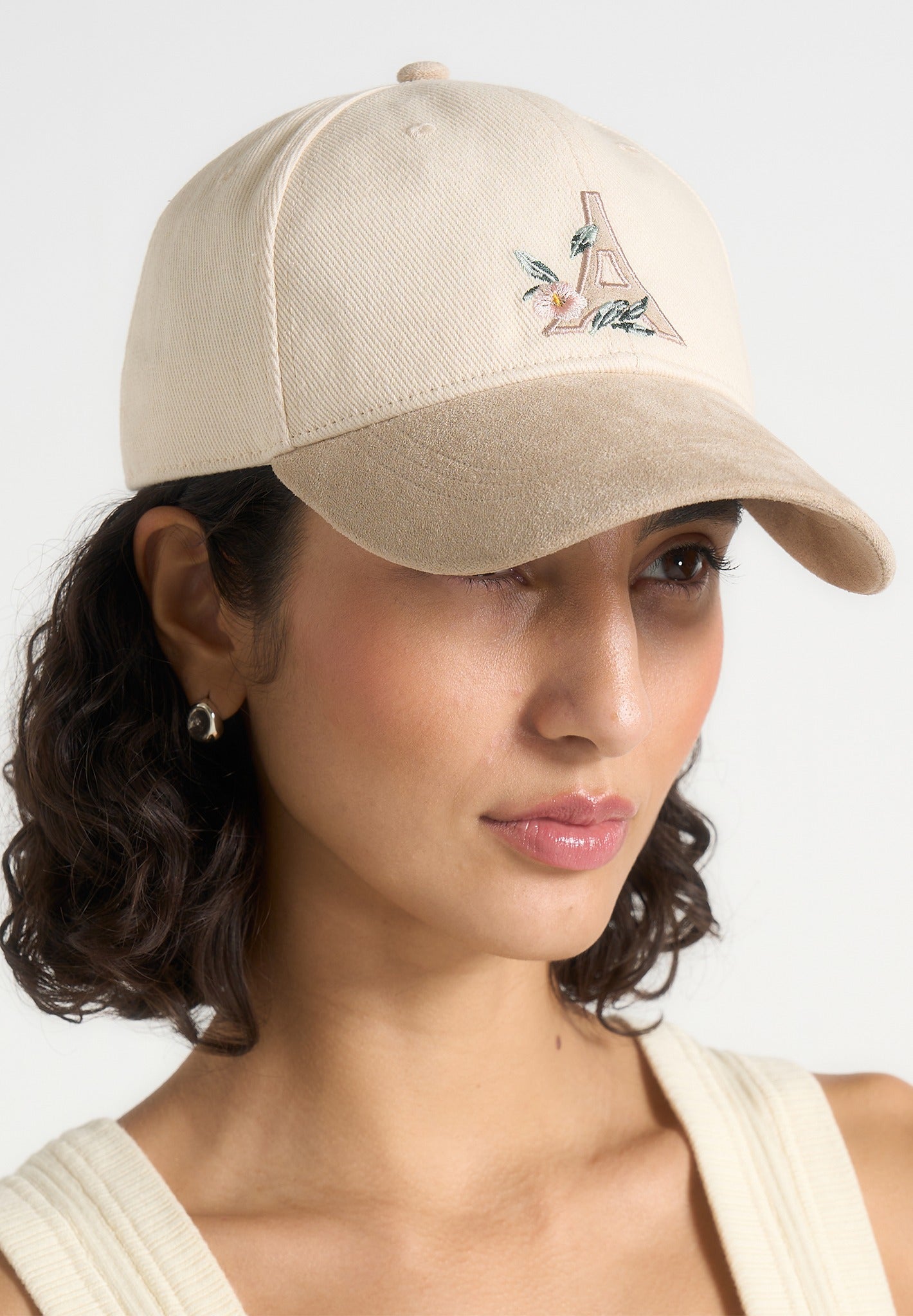 floral-eiffel-suede-contrast-cap-beige
