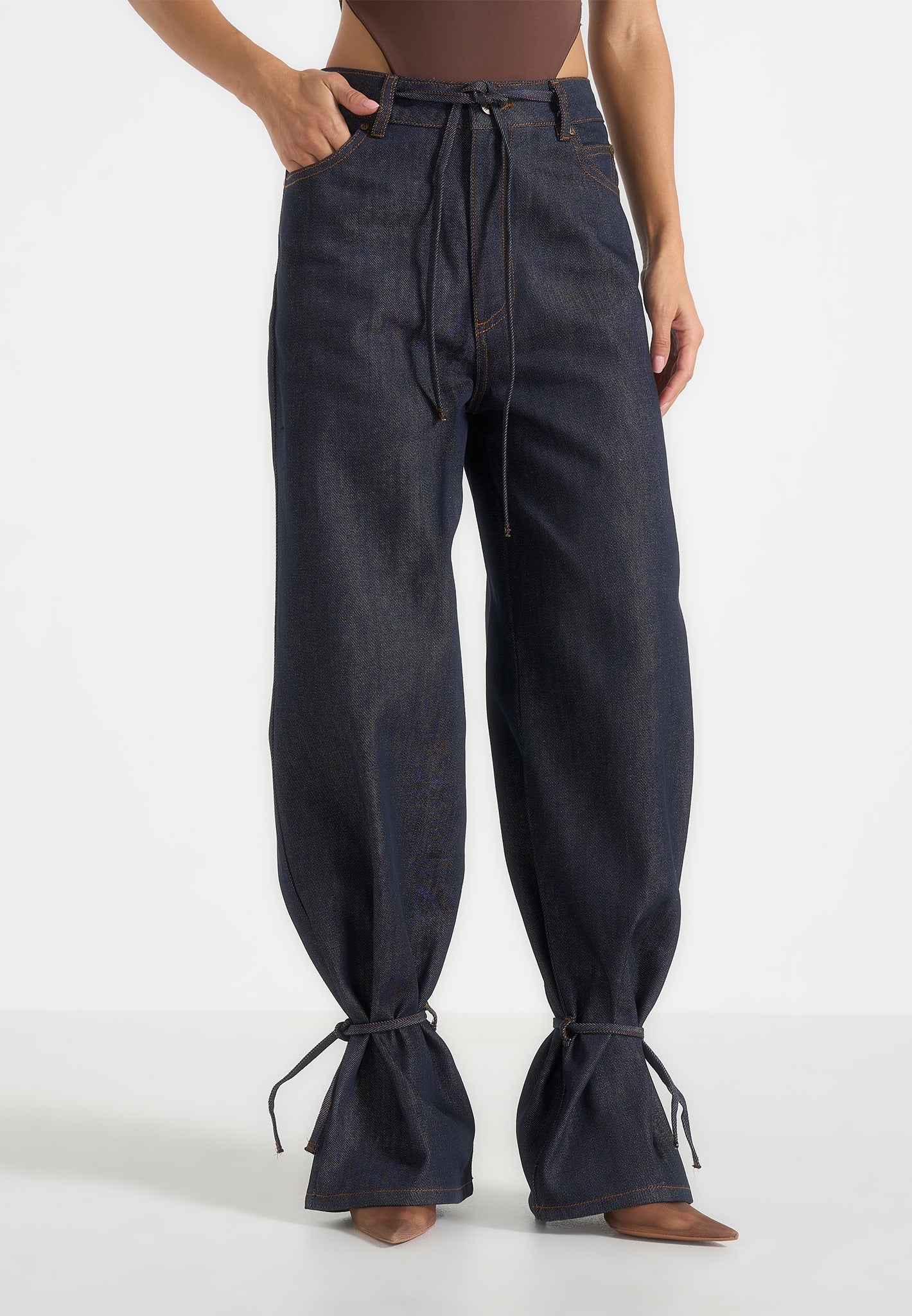 faye-wide-mid-rise-jeans-with-tie-indigo