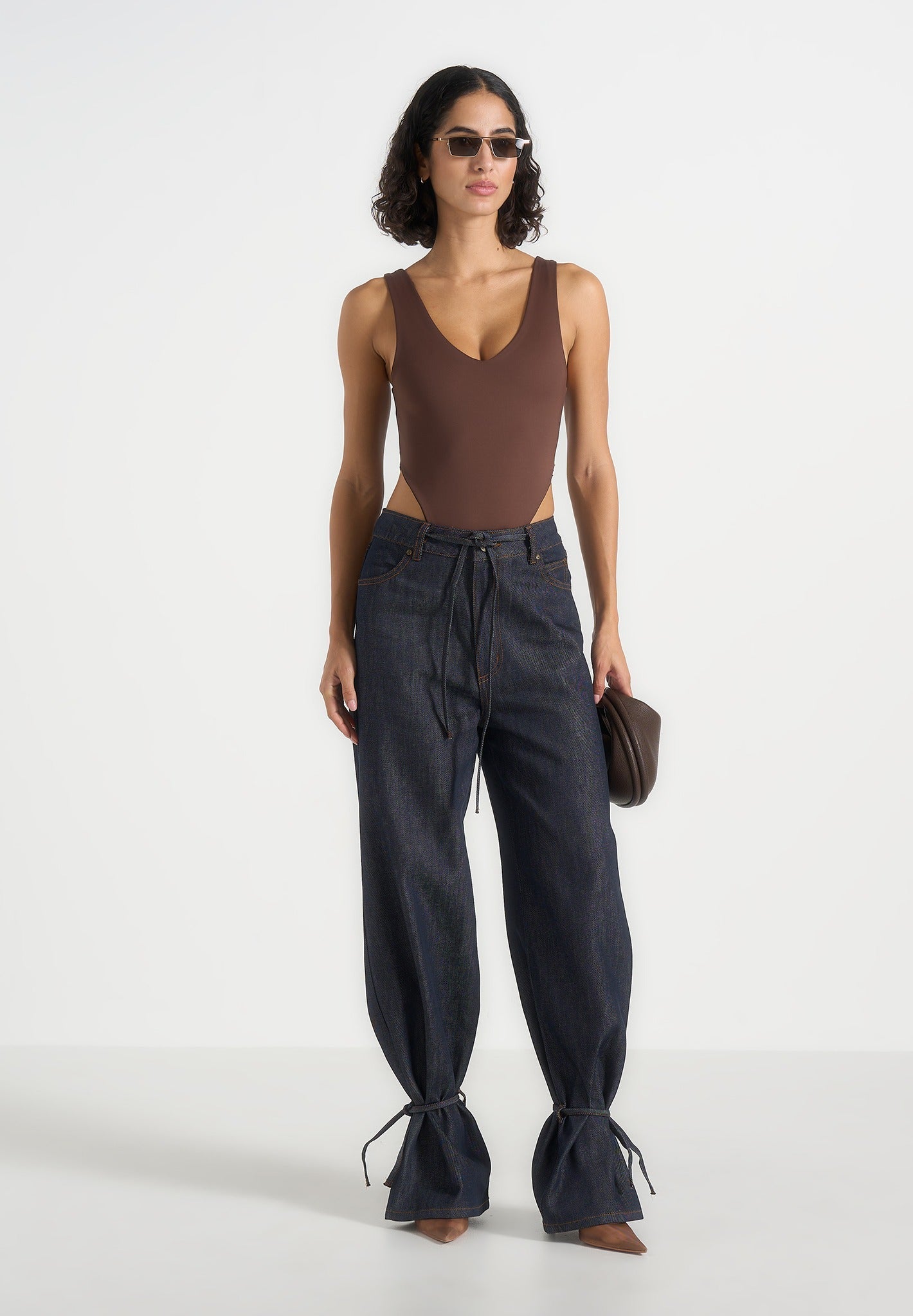faye-wide-mid-rise-jeans-with-tie-indigo