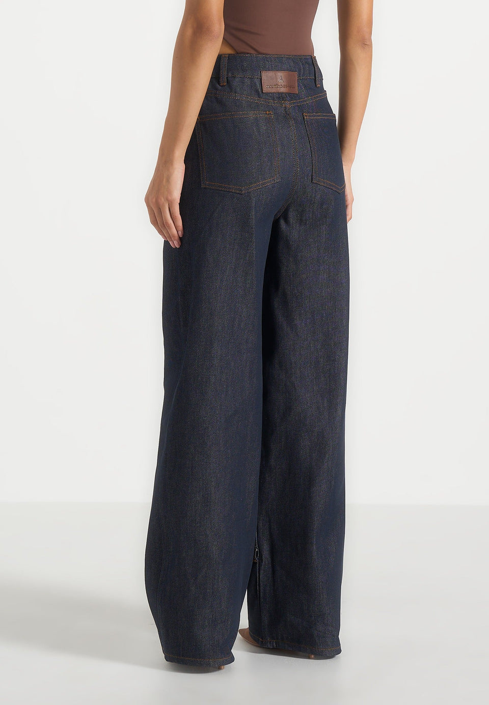 faye-wide-mid-rise-jeans-with-tie-indigo