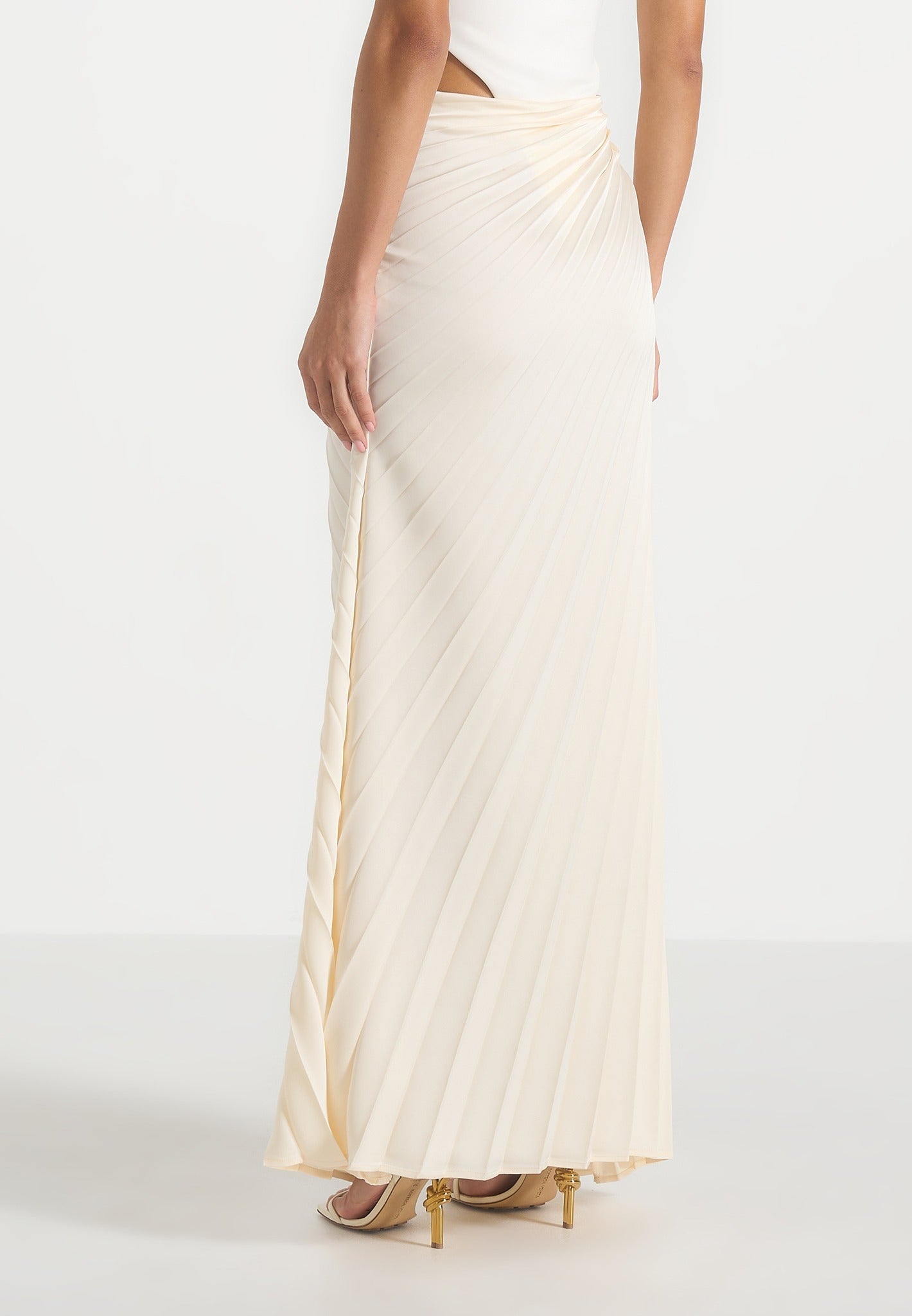 fiona-satin-fan-pleat-maxi-skirt-ivory
