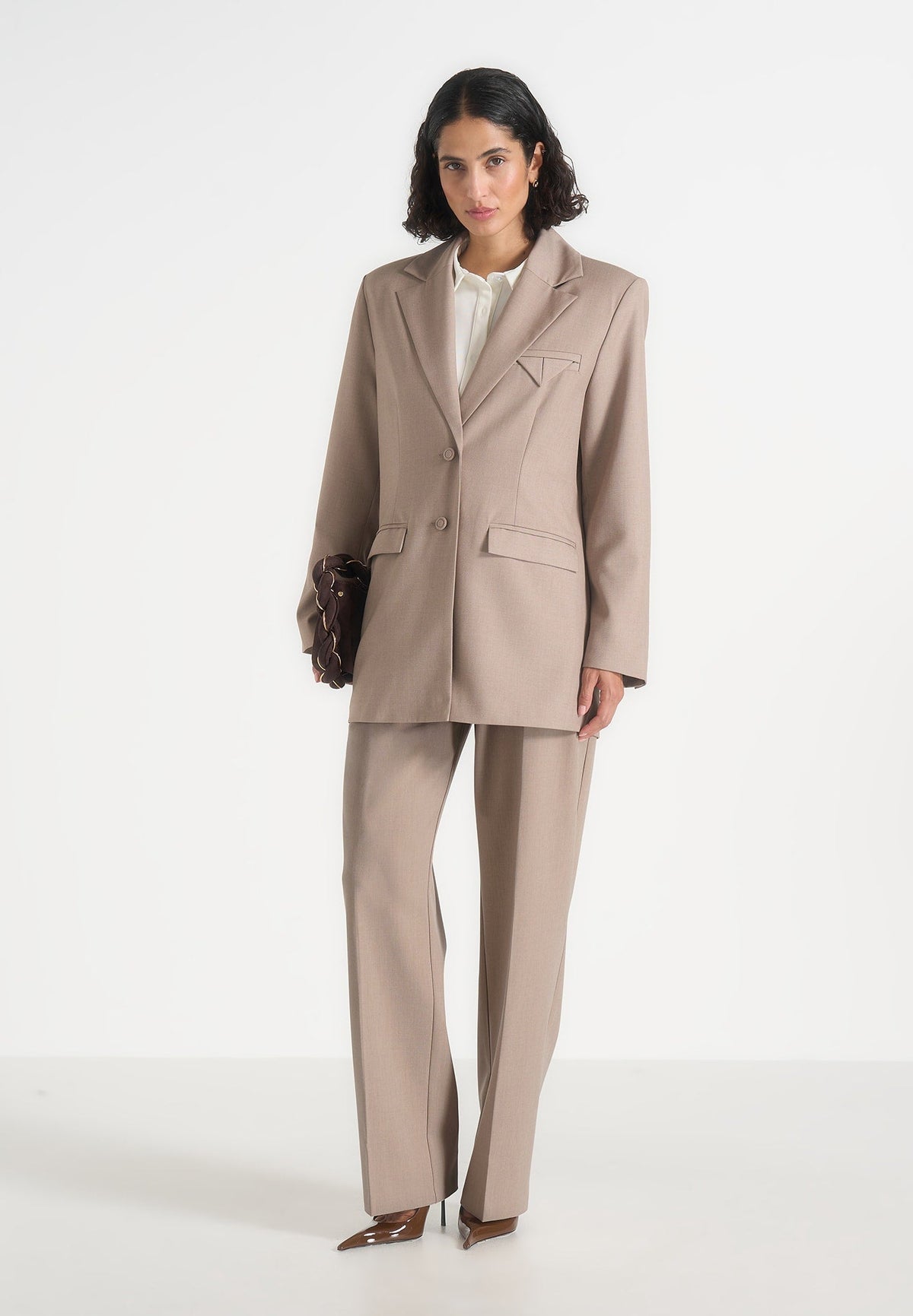 elena-oversized-open-back-tailored-blazer-taupe