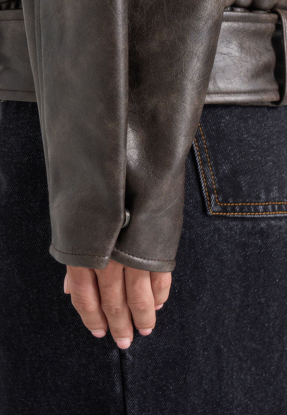 ezra-unisex-vintage-leather-belted-bomber-jacket-brown