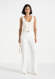 Quinn - High-Waisted Belted Fit & Flare Pants - White