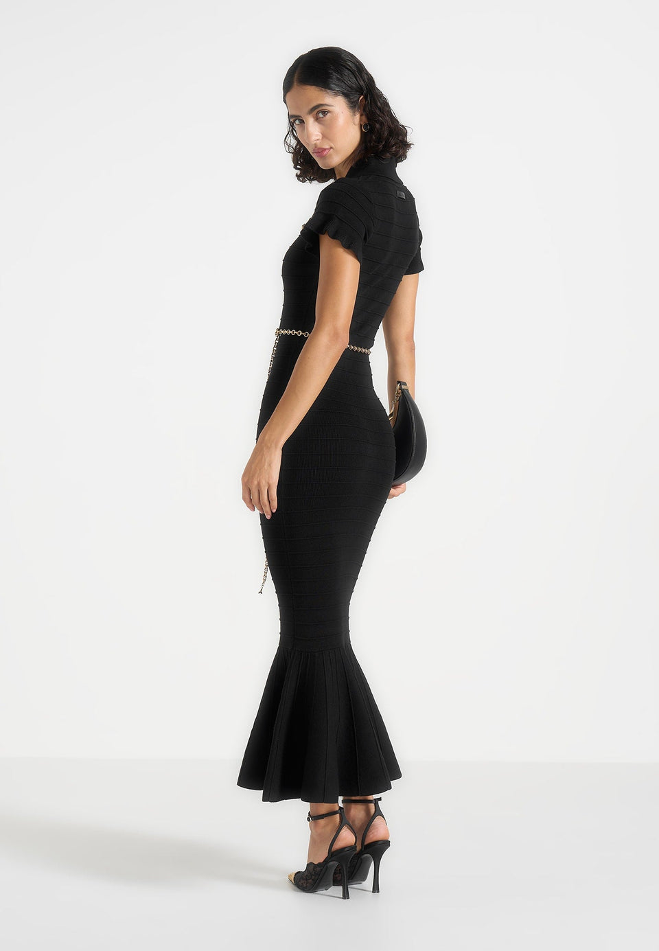 Fantine - Fluted Hem Ottoman Knit Midi Dress - Black
