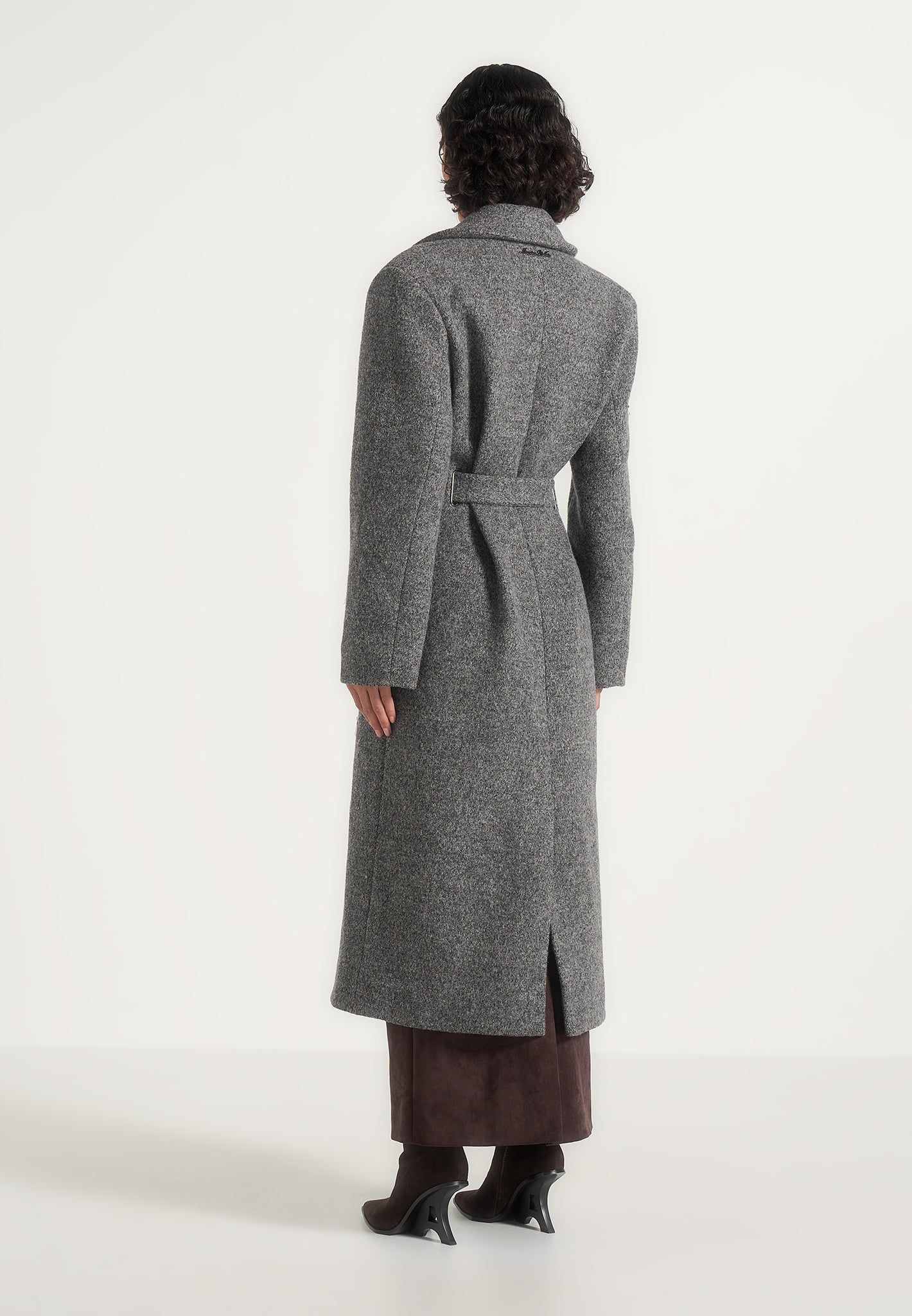 y*t様 Riu Ballon jolie down coat Gray Jena - Wide Shoulder Wool Coat with Cinch Belt - Grey | Manière De