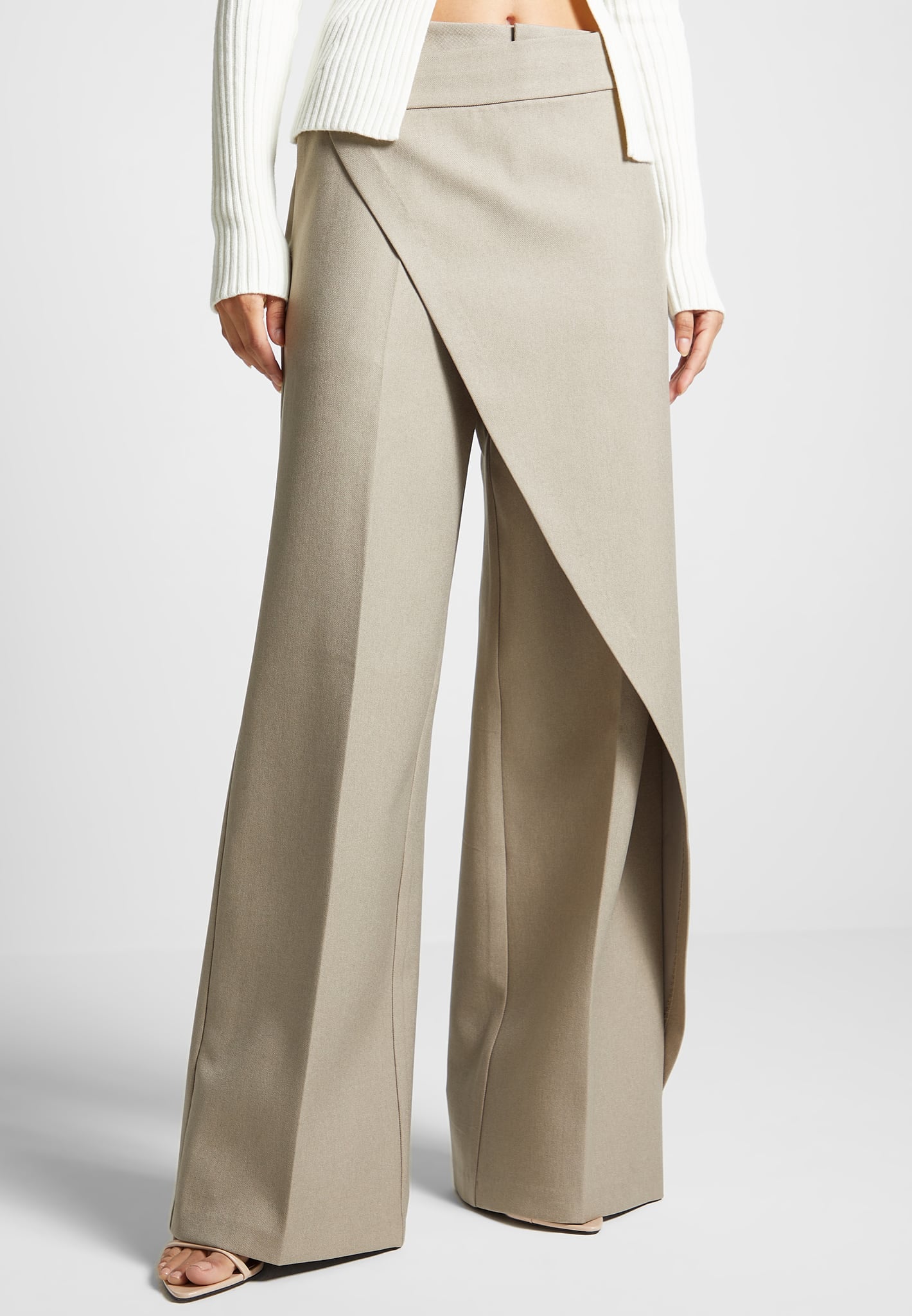 Loose Fit Tailored trousers - Light beige - Men | H&M