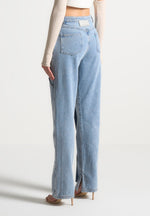 button-down-overlay-mom-jeans-mid-blue