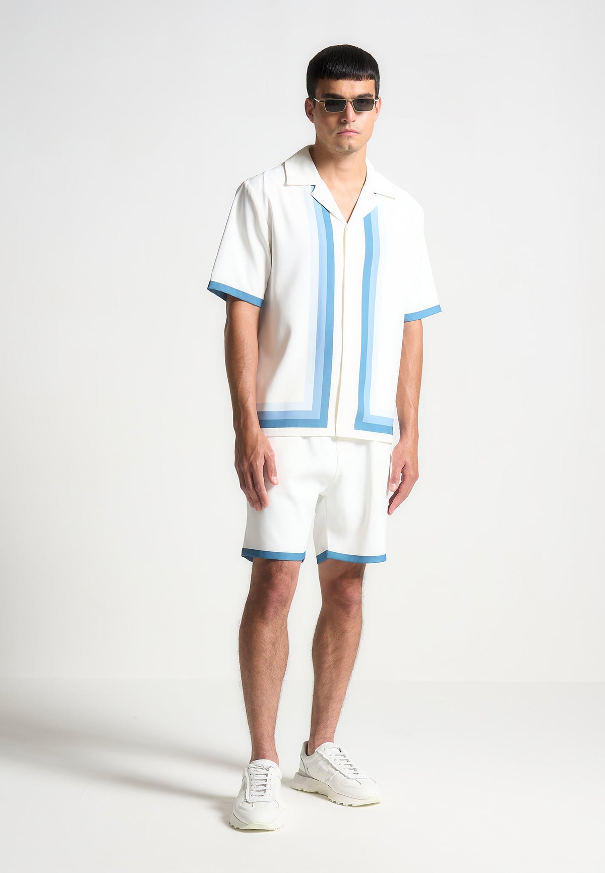 Raoul - Contrast Border Shorts - White/Blue