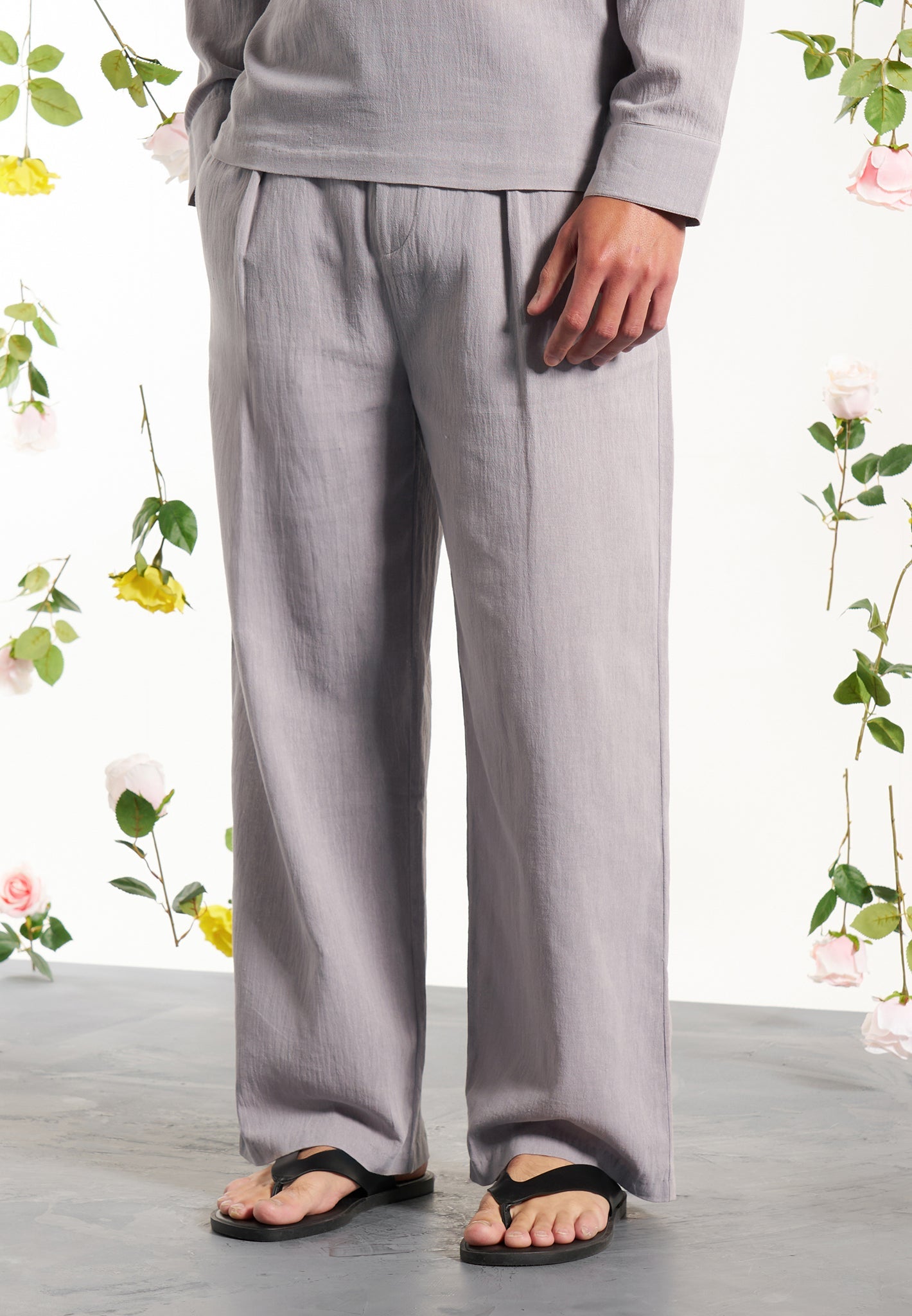 crinkled-linen-trousers-grey