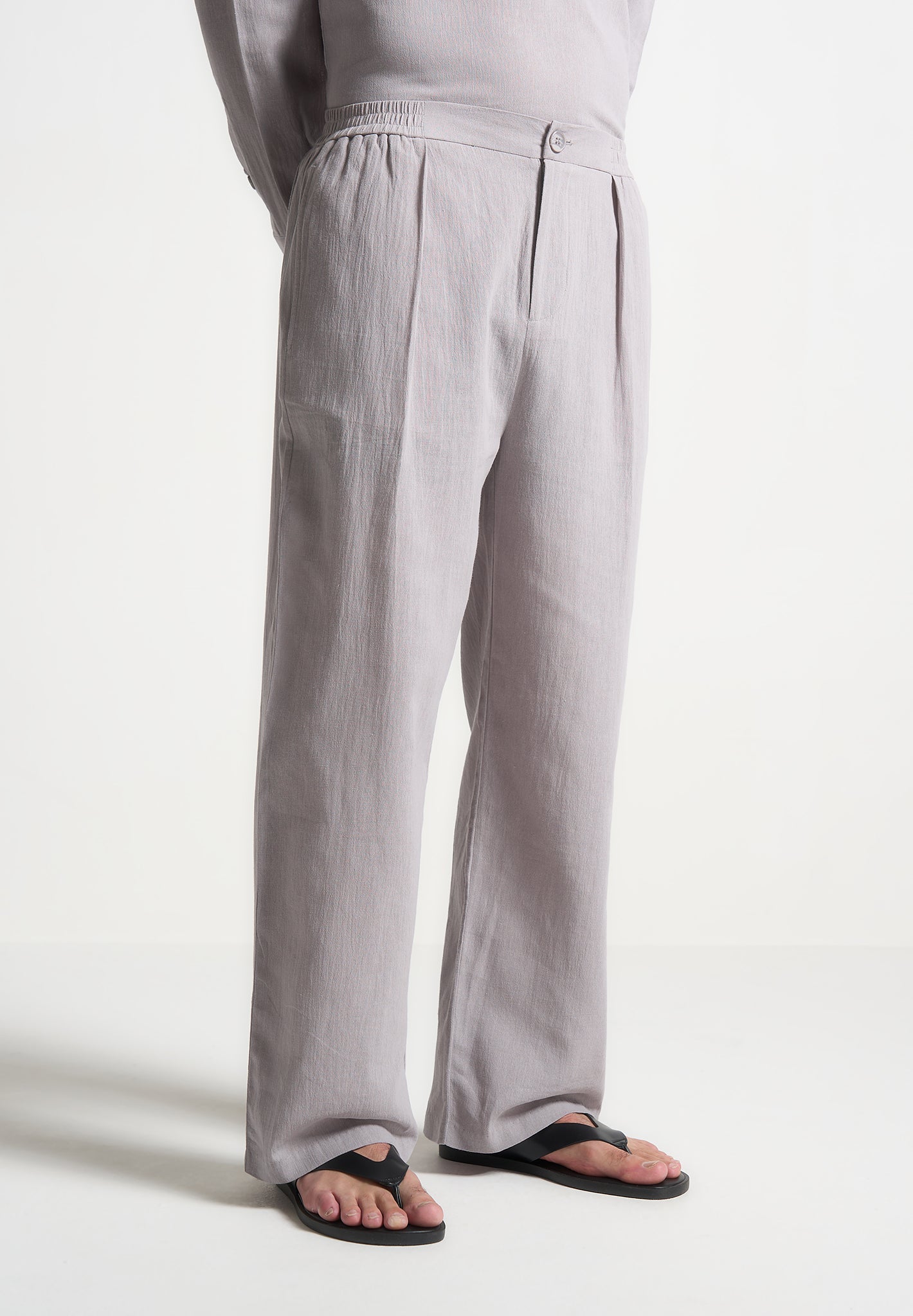 crinkled-linen-trousers-grey