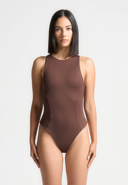 トップス iri  Sorin Open Neck Bodysuit Inès - Double Layer Racer Neck Bodysuit - Brown | Manière De