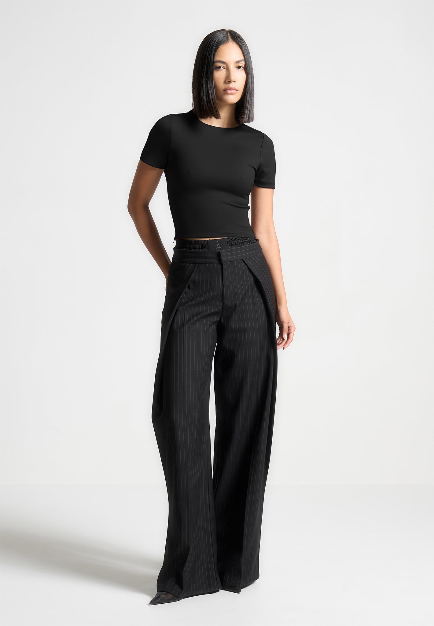 eternelle-double-layer-short-sleeve-t-shirt-black