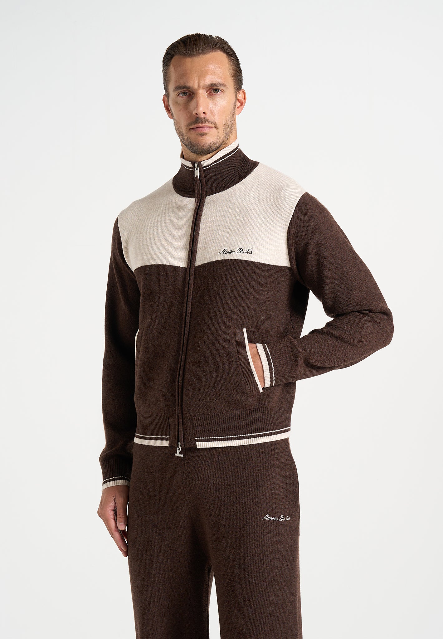 新品　BRIEFING CL SHAGGY LOGO KNIT BLOUSON Mathieu - Color Block Signature Knit Jacket - Brown / Cream