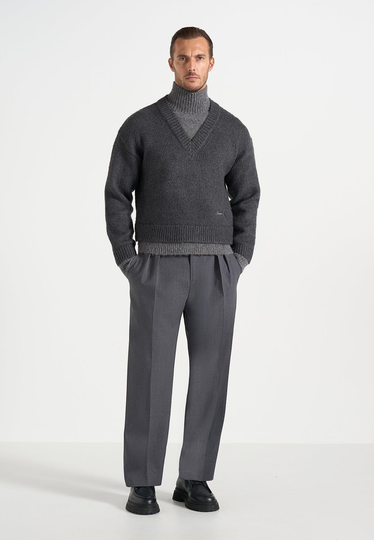 Jacques - Double Layer Wool-Blend V-Neck Knit Sweater - Charcoal