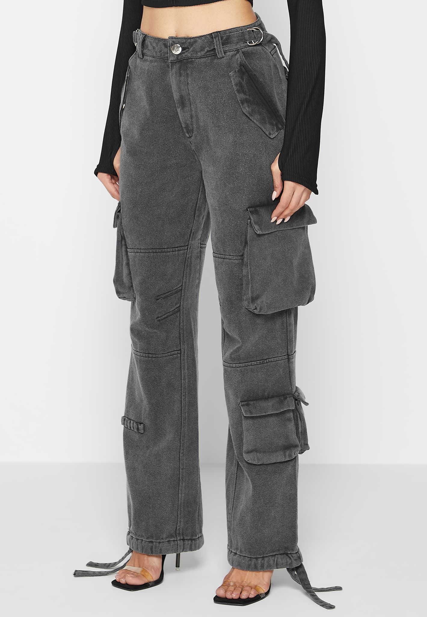 mid-rise-cargo-pants-washed-grey