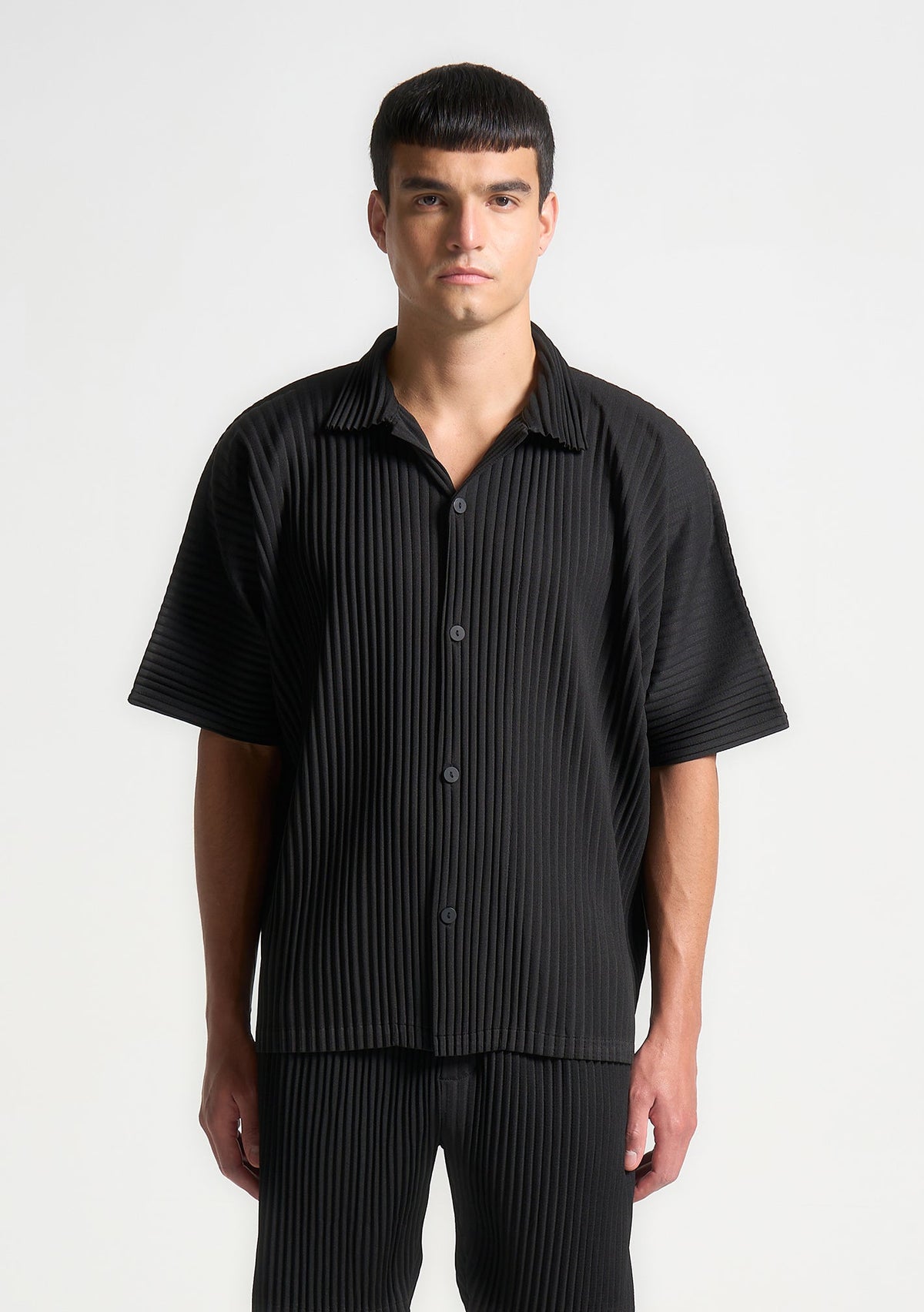 Pleated Shirt - Black | Manière De Voir USA