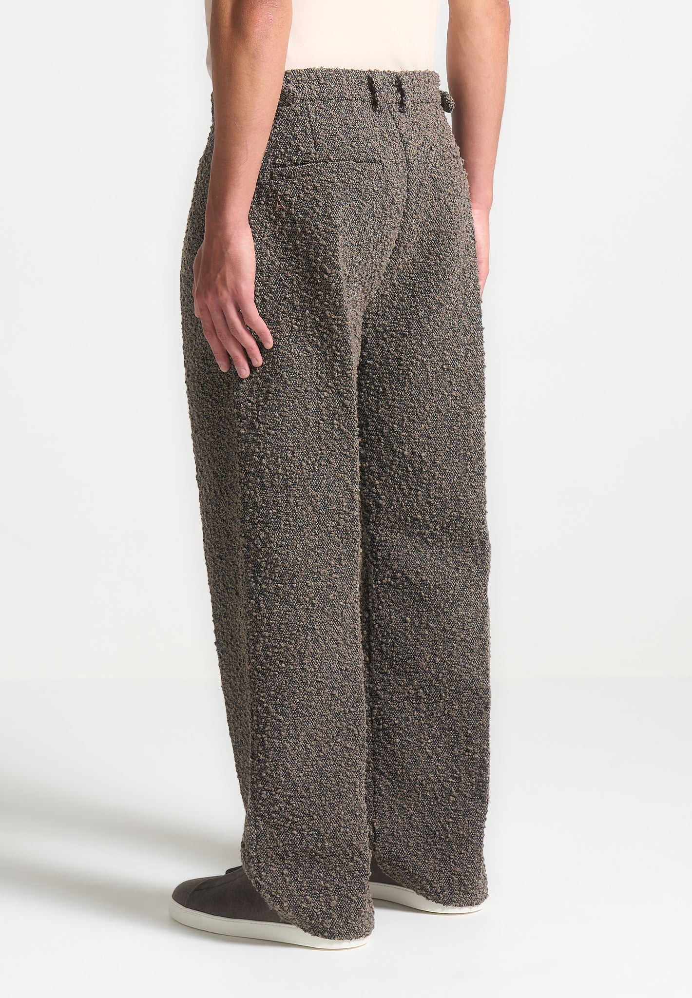 relaxed-fit-boucle-pleated-tailored-trousers-brown