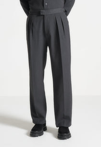 Pierre - Relaxed Fit Hatched Pleated Tailored Trousers - Dark Grey