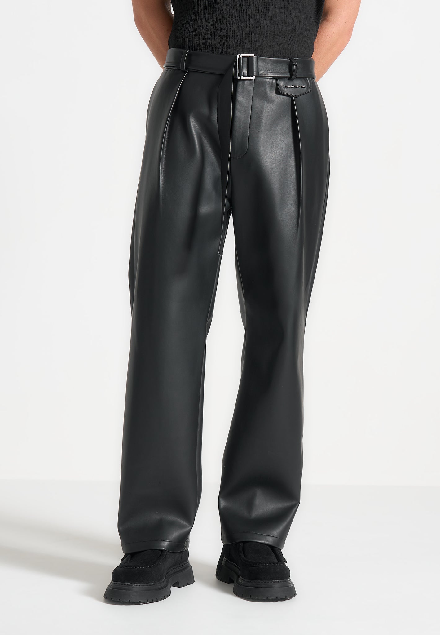 Serge - Relaxed Fit Leather Pleated Trousers - Black | Manière De