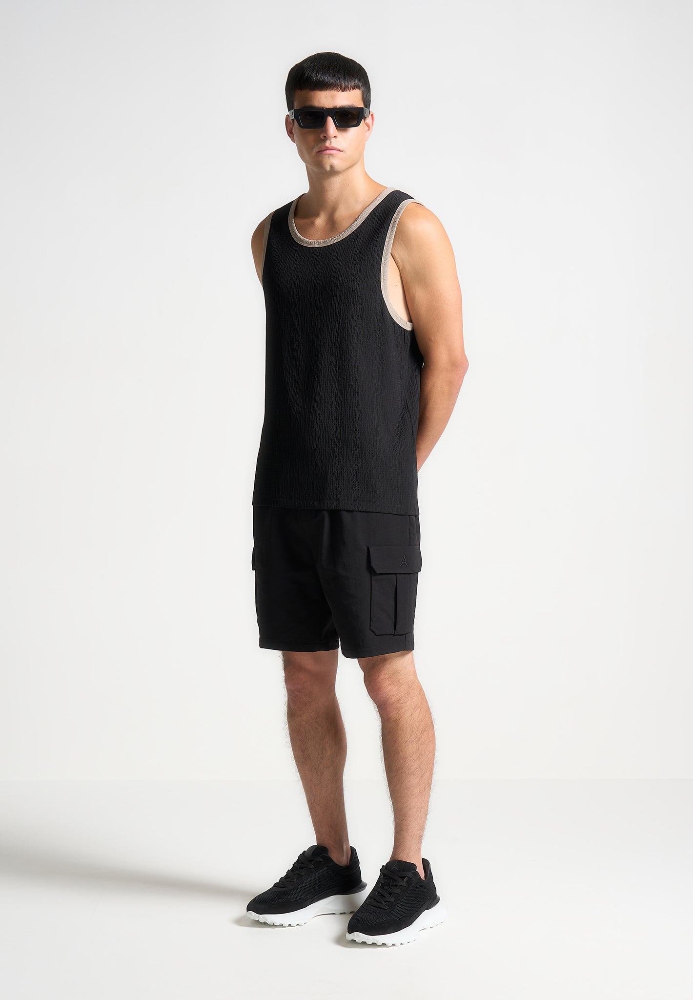 technical-cargo-shorts-black-2