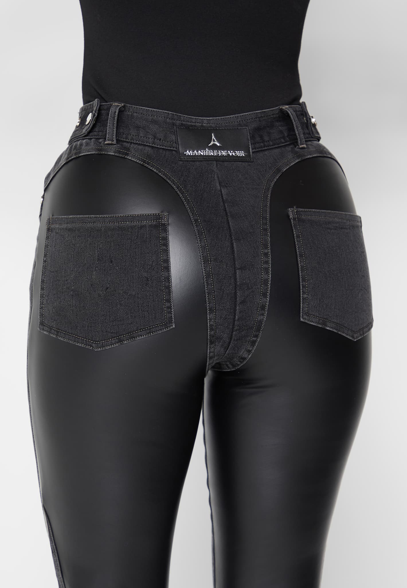 Vegan Leather Contour Skinny Jeans - Black
