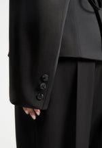 wide-shoulder-sateen-blazer-with-twin-belt-black